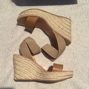 BRAND NEW Dolce Vita - Pavlin Wedges